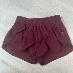 Women's lululemon maroon shorts